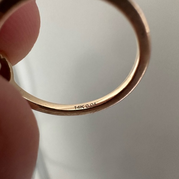 DANA REBECCA designs initial ring 14k yellow gold and diamond letter G - Picture 4 of 9